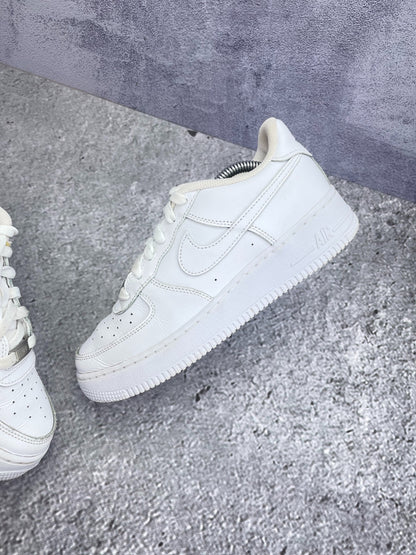 Nike Air Force 1 Low (38.5) - sneakilystore