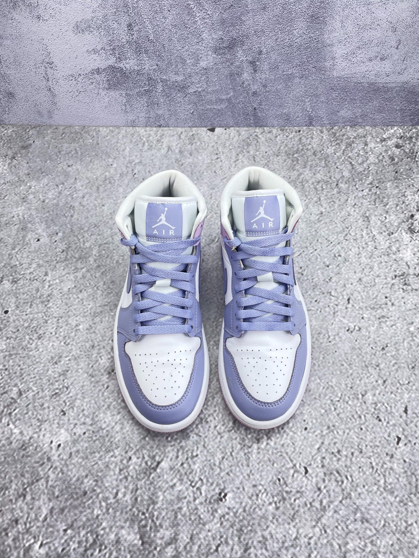Nike Air Jordan 1 Mid (37.5) - sneakilystore