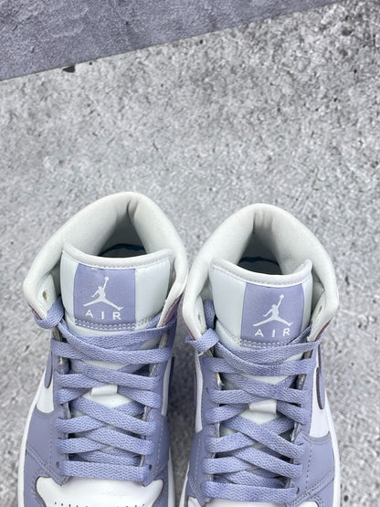 Nike Air Jordan 1 Mid (37.5) - sneakilystore