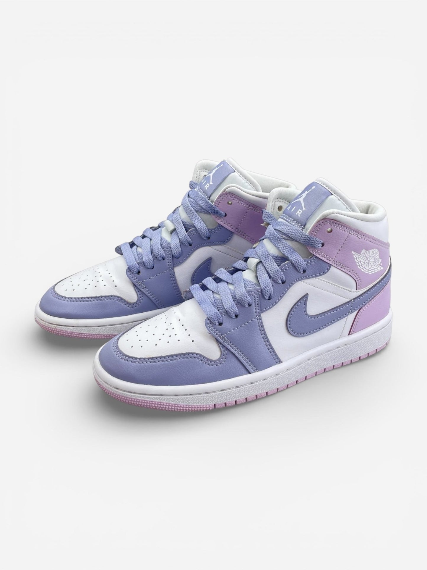 Nike Air Jordan 1 Mid (37.5) - sneakilystore