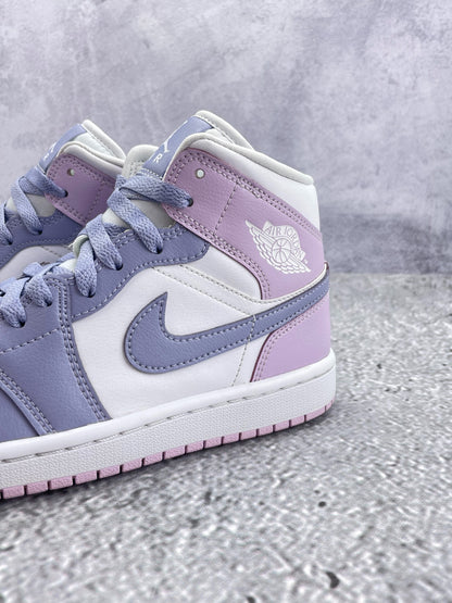 Nike Air Jordan 1 Mid (37.5) - sneakilystore