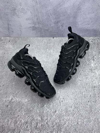Nike Air Vapormax Plus (42) - sneakilystore