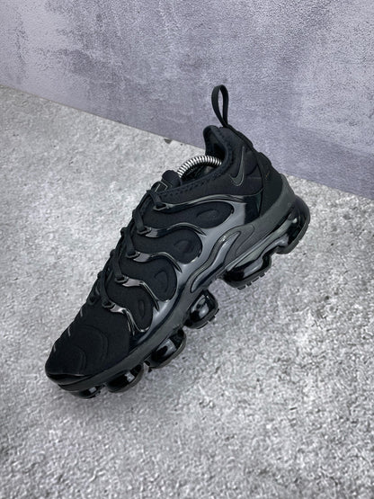 Nike Air Vapormax Plus (42) - sneakilystore