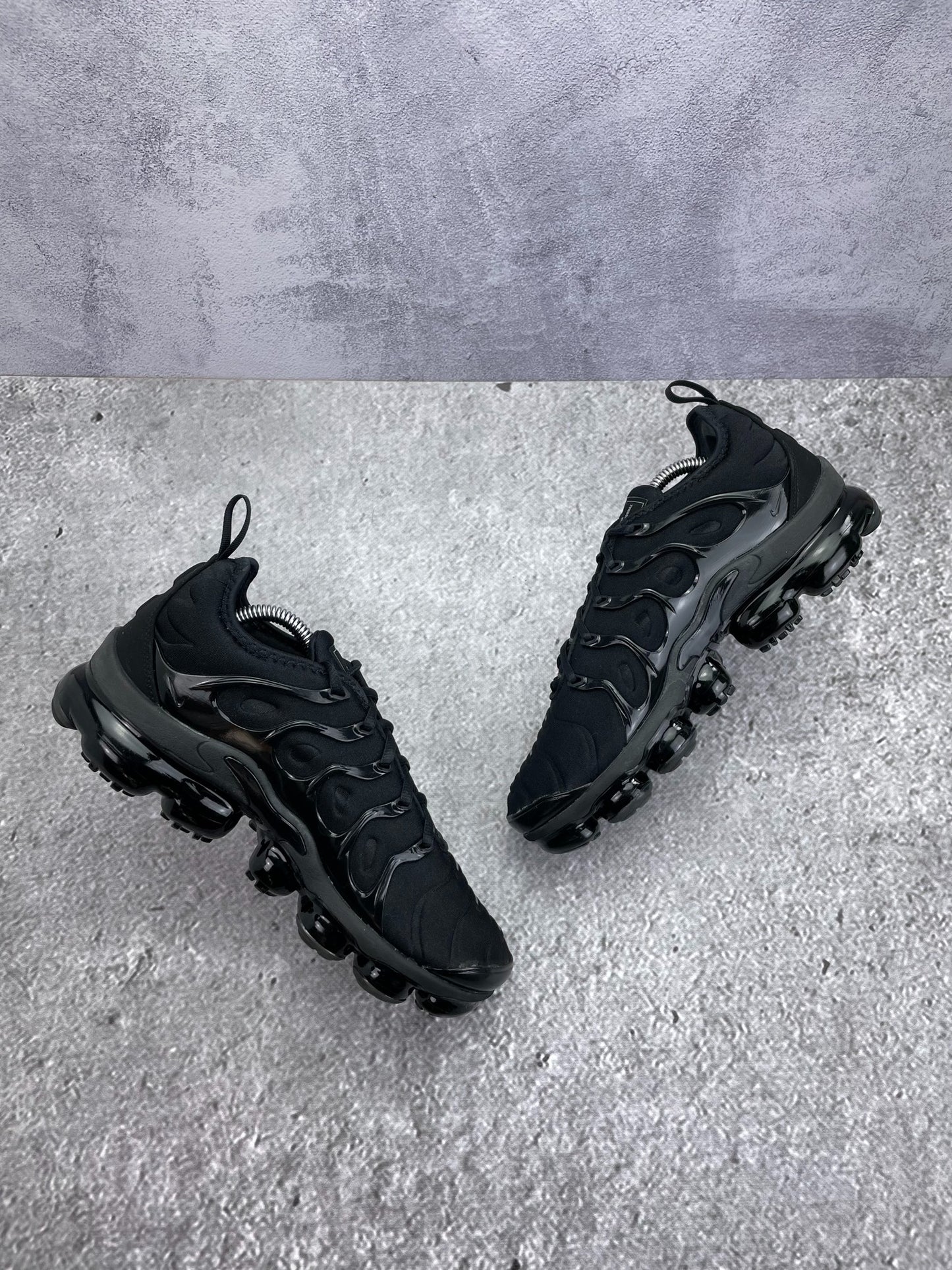 Nike Air Vapormax Plus (42) - sneakilystore