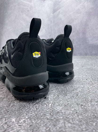 Nike Air Vapormax Plus (43) - sneakilystore