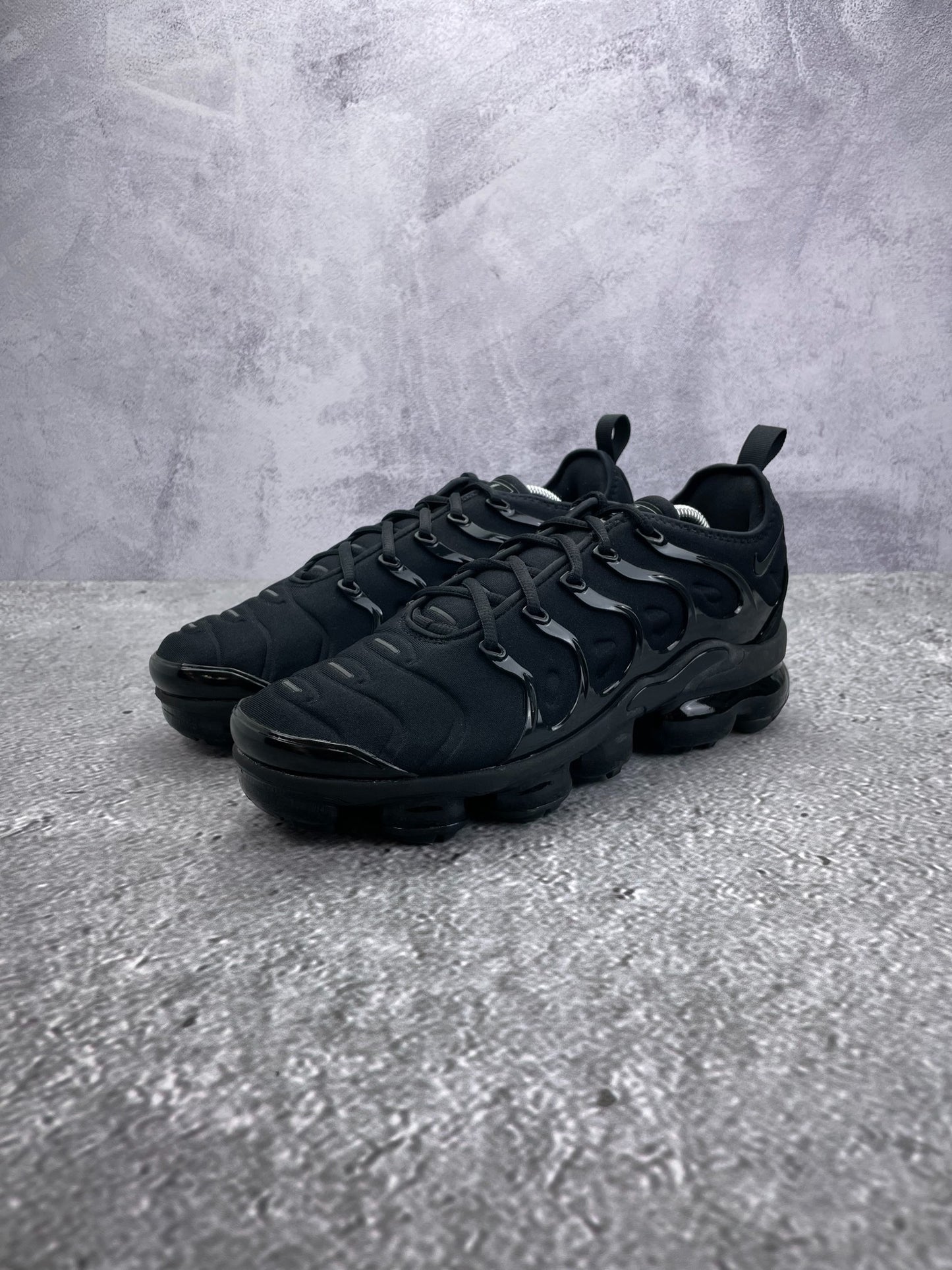 Nike Air Vapormax Plus (43) - sneakilystore