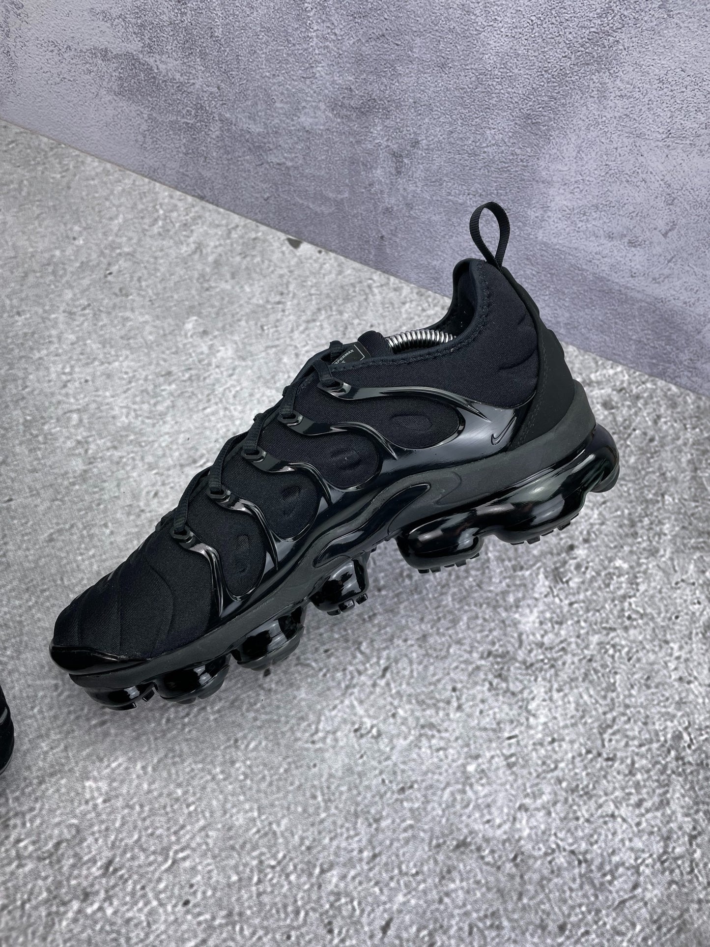 Nike Air Vapormax Plus (43) - sneakilystore