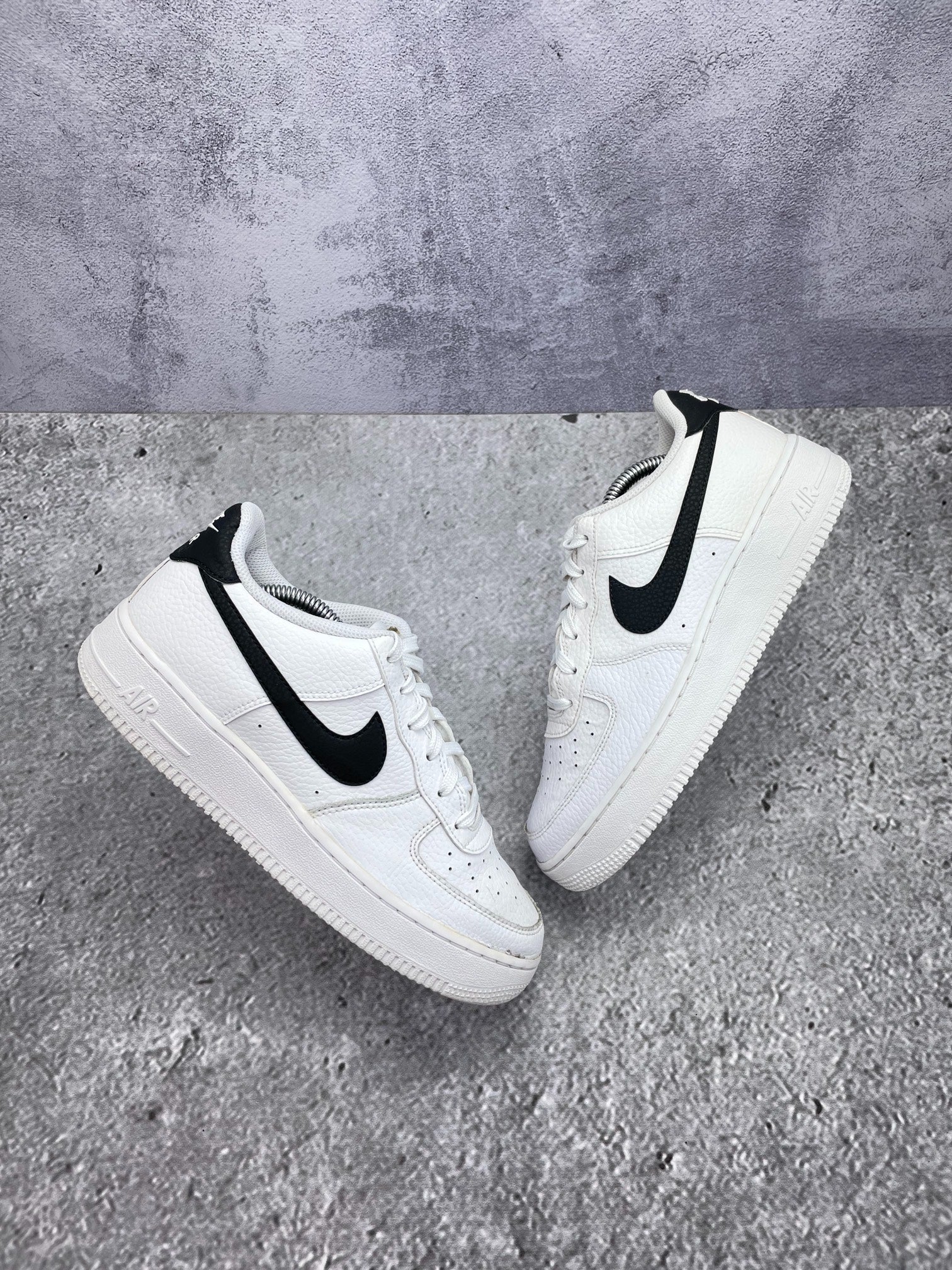 Nike Air Force 1 Low (39) - sneakilystore