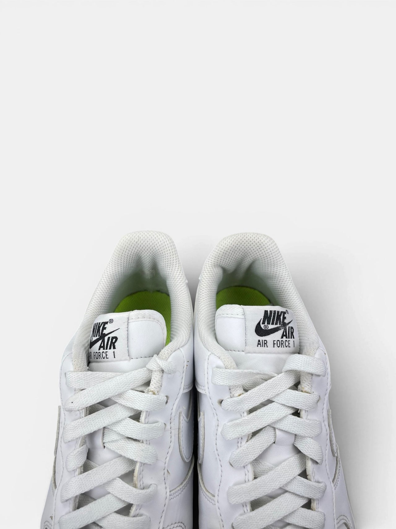 Nike Air Force 1 '07 Next Nature — buty sportowe damskie w bardzo dobrym stanie rozmiar 38.5, zapiętki butów