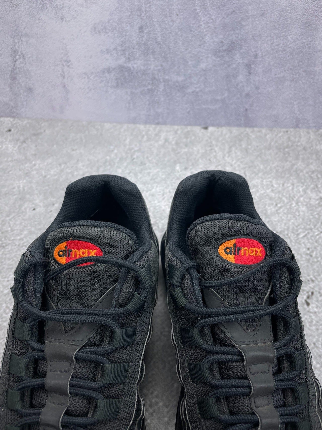 Nike Air Max 95 Black Red Orange — buty sportowe męskie w bardzo dobrym stanie rozmiar 42.5, opcjonalne zdjęcie 1