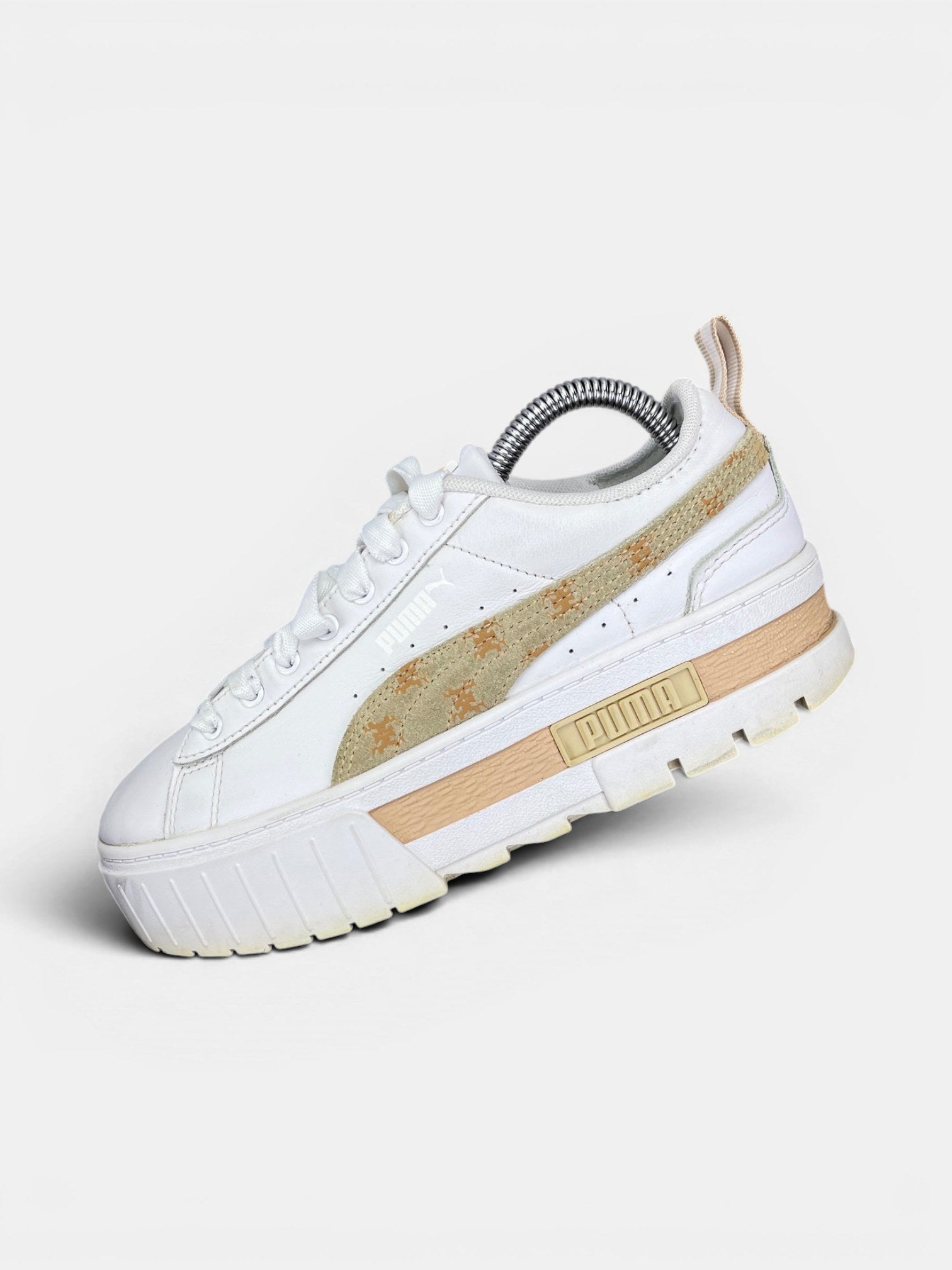 Puma Mayze T7 White Brown — buty sportowe damskie w bardzo dobrym stanie rozmiar 38, widok z góry na wewnętrzną stronę butów