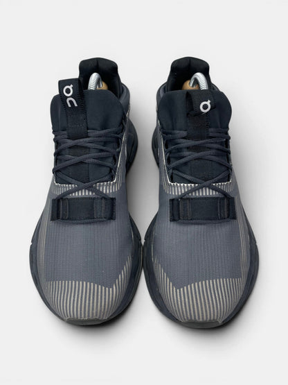 On Cloudnova Void Eclipse Undyed White — buty sportowe męskie w bardzo dobrym stanie rozmiar 41, widok z góry