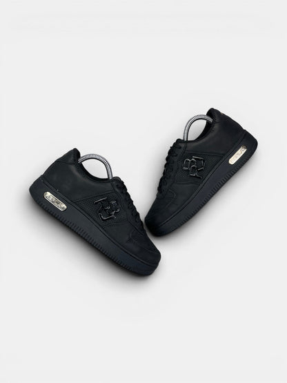 Replay Sneakers — buty sportowe damskie w bardzo dobrym stanie rozmiar 36, widok z góry na zewnętrzną stronę butów