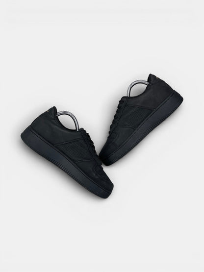 Replay Sneakers — buty sportowe damskie w bardzo dobrym stanie rozmiar 36, zewnętrzny panel prawego buta