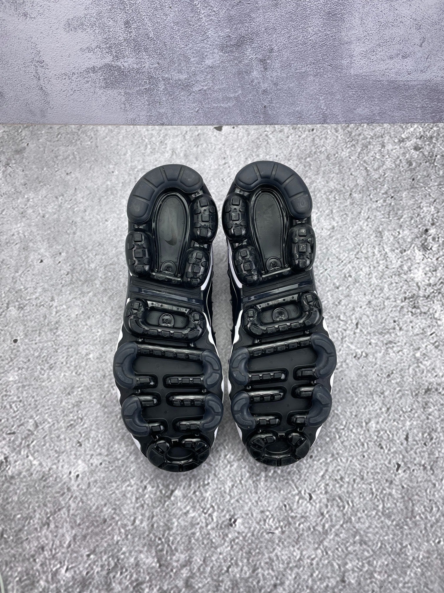 Nike Air Vapormax Plus (43) - sneakilystore