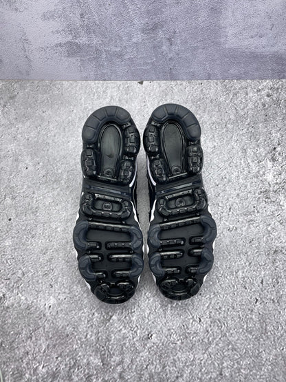 Nike Air Vapormax Plus (43) - sneakilystore