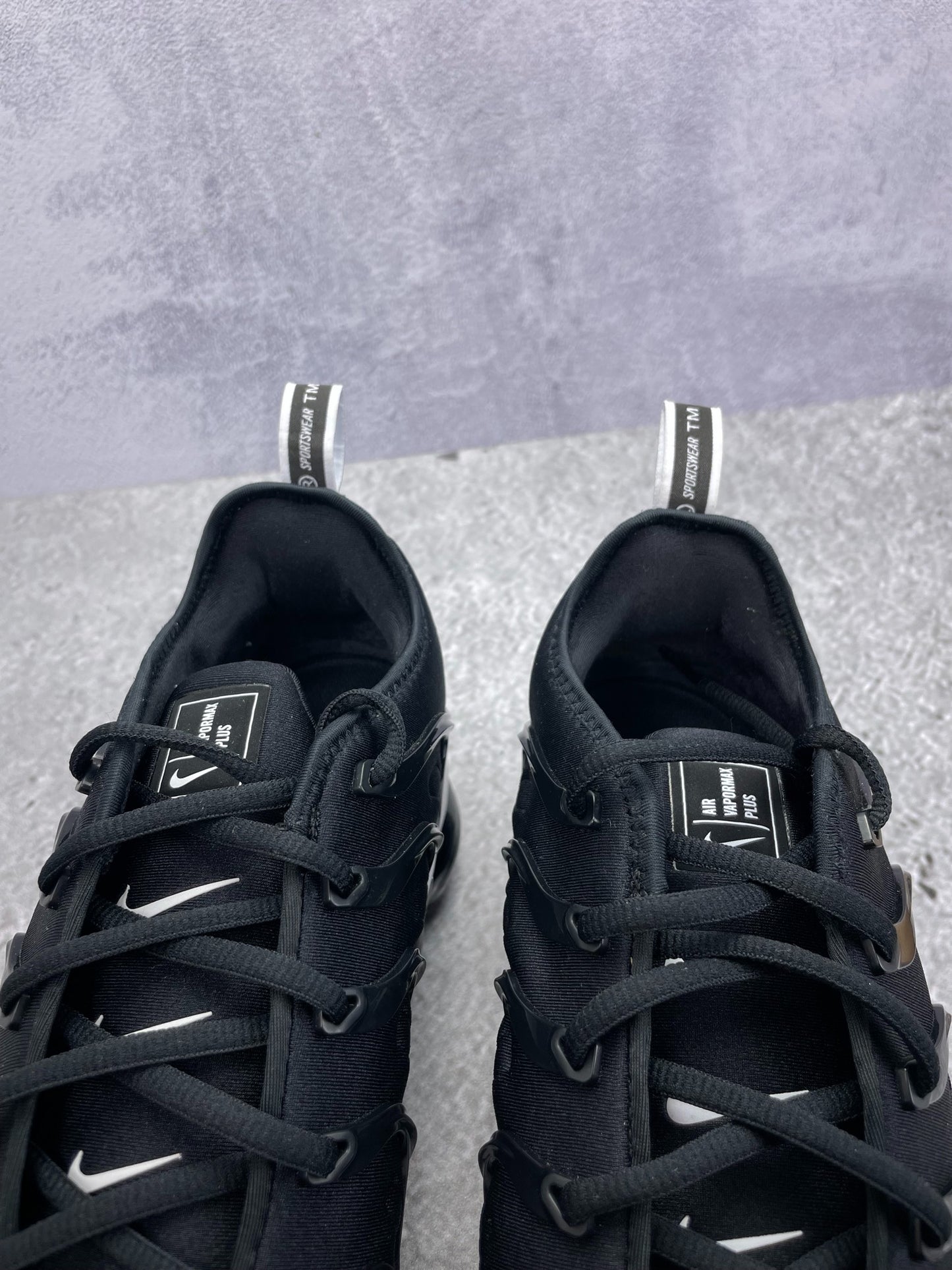 Nike Air Vapormax Plus (43) - sneakilystore
