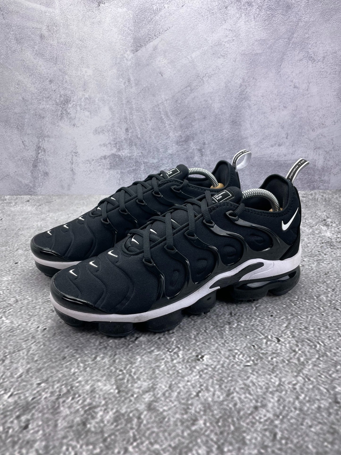 Nike Air Vapormax Plus (43) - sneakilystore