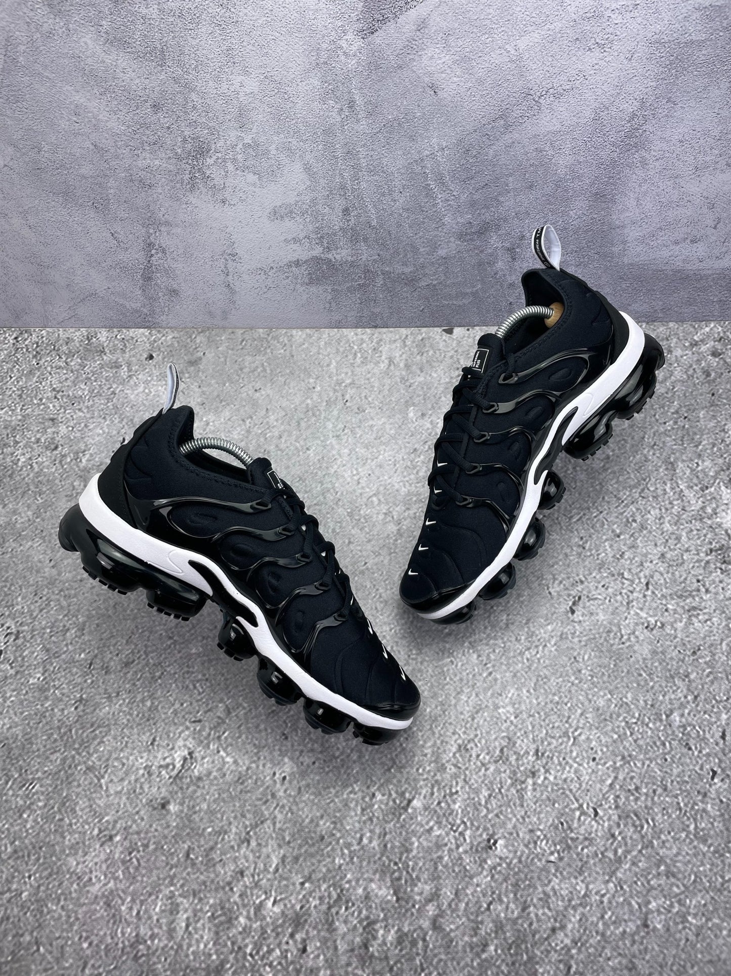 Nike Air Vapormax Plus (43) - sneakilystore