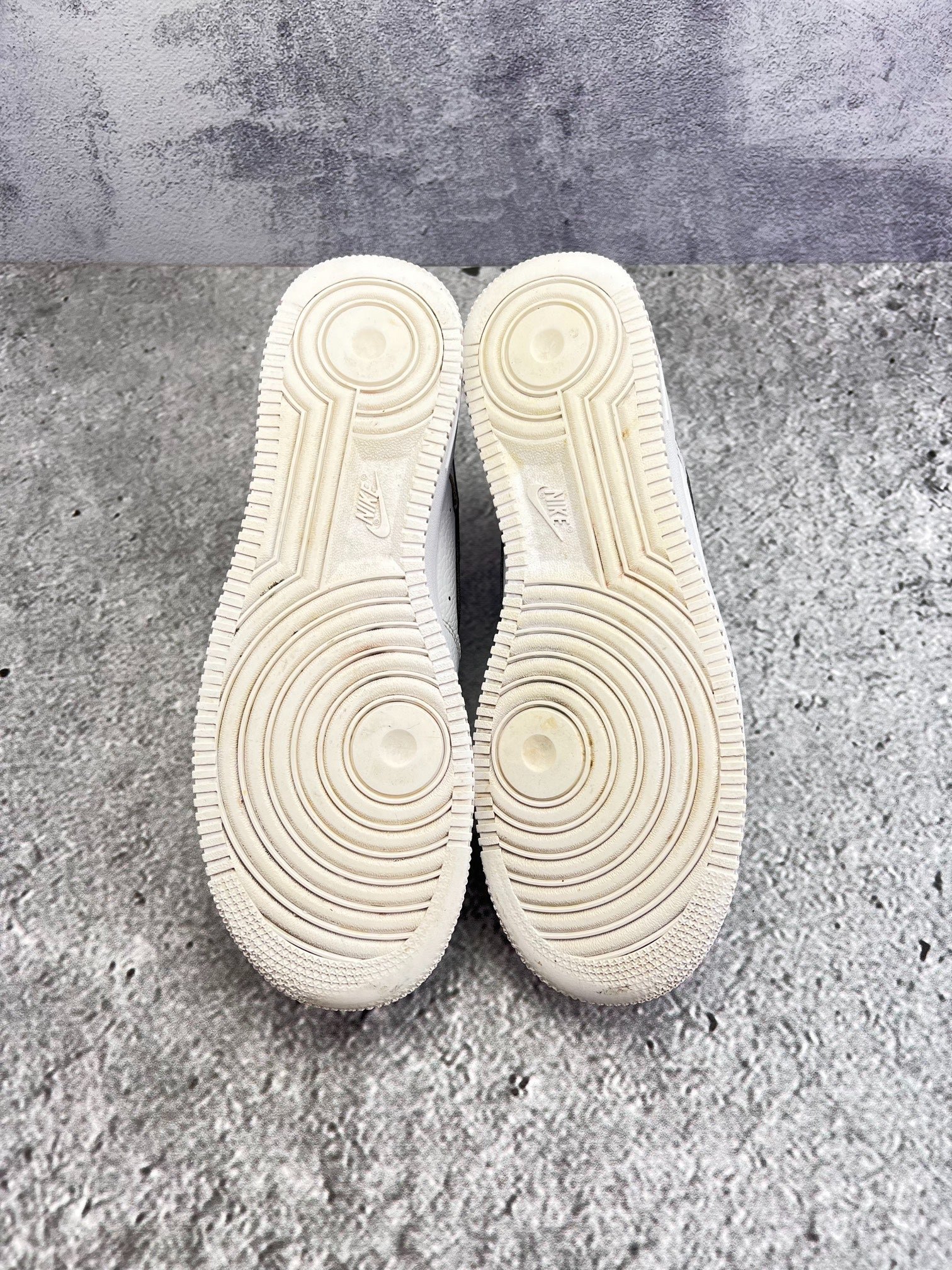 Nike Air Force 1 Low (44) - sneakilystore