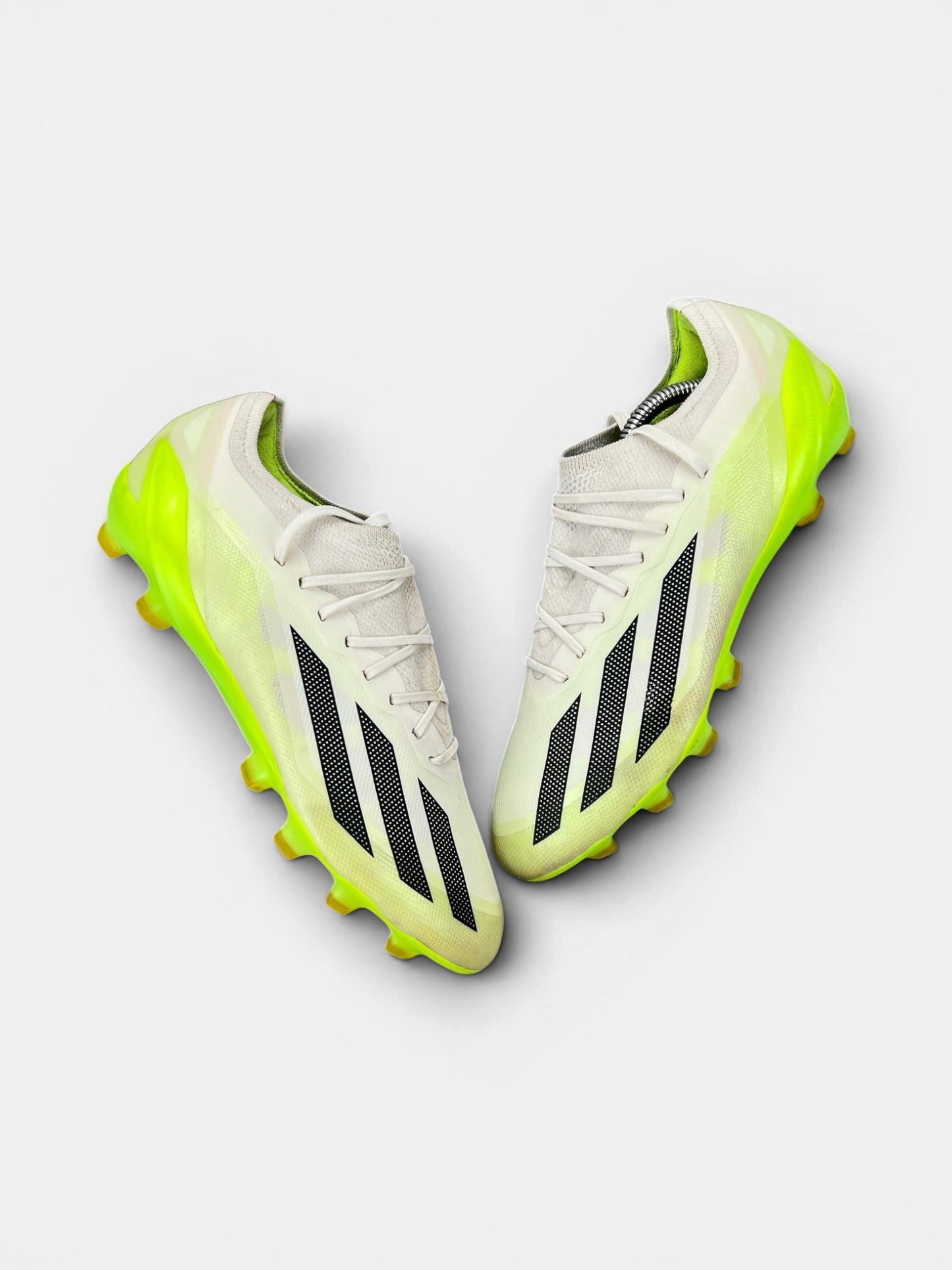Adidas Crazyfast AG Crazyrush Pack — buty sportowe męskie w dobrym stanie rozmiar 42, widok z góry na zewnętrzną stronę butów