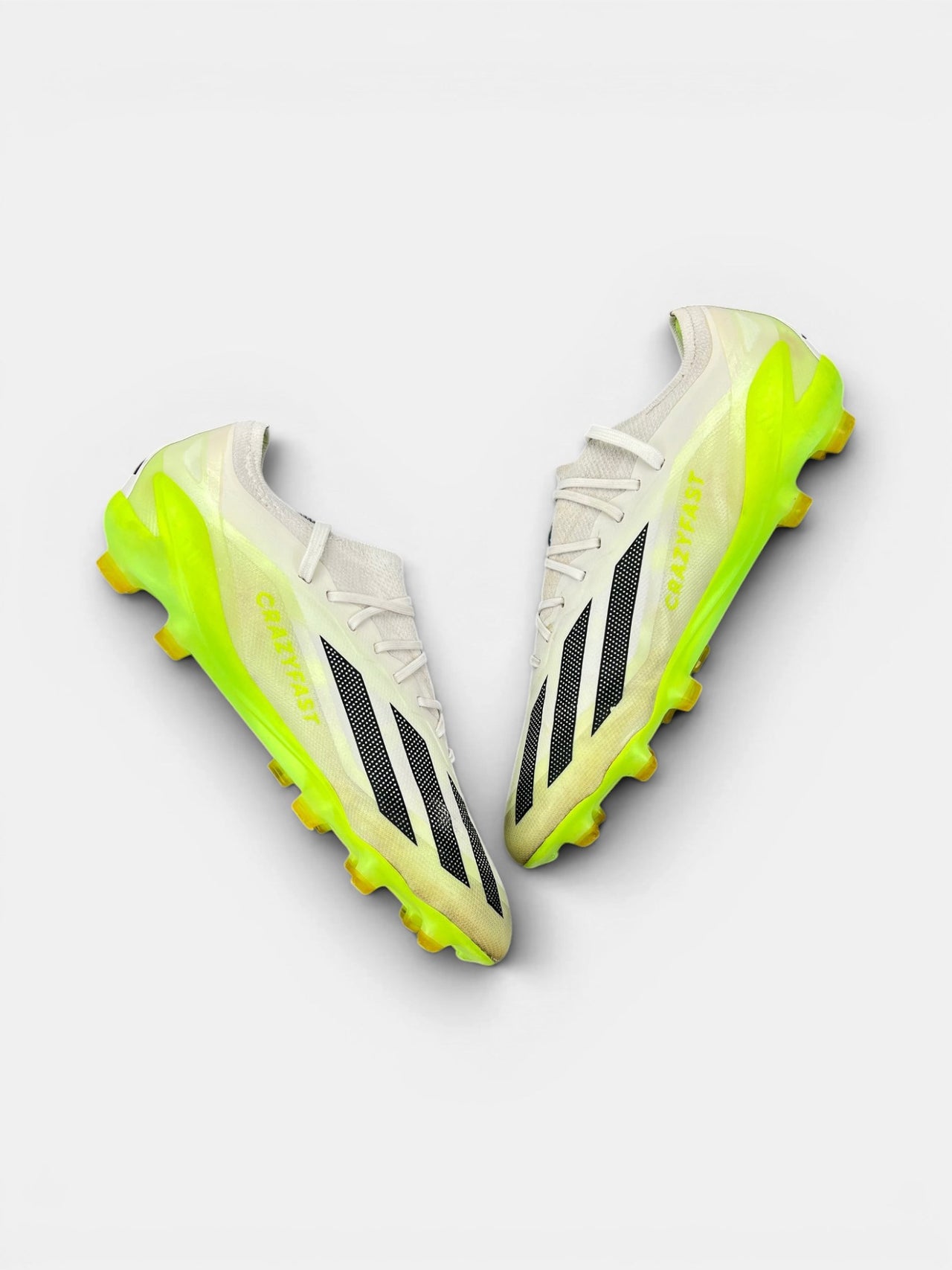 Adidas Crazyfast AG Crazyrush Pack — buty sportowe męskie w dobrym stanie rozmiar 42, widok z góry na wewnętrzną stronę butów