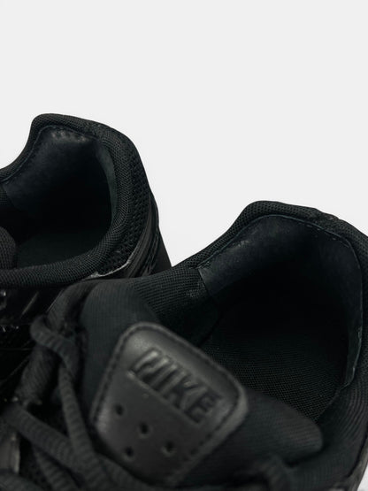 Nike P-6000 Black — buty sportowe męskie w bardzo dobrym stanie rozmiar 43, zapiętki butów