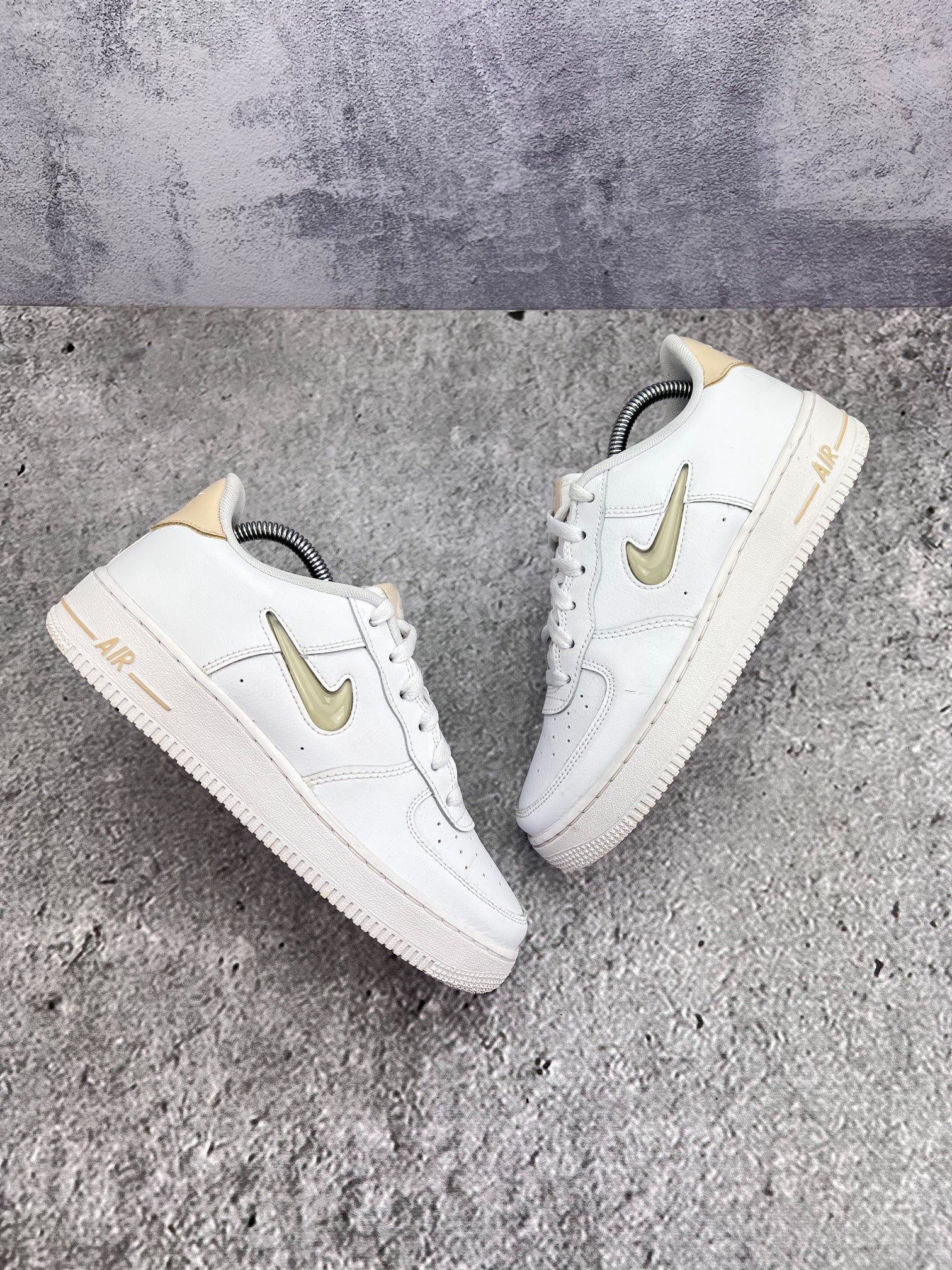 Nike Air Force 1 Low (39) - sneakilystore