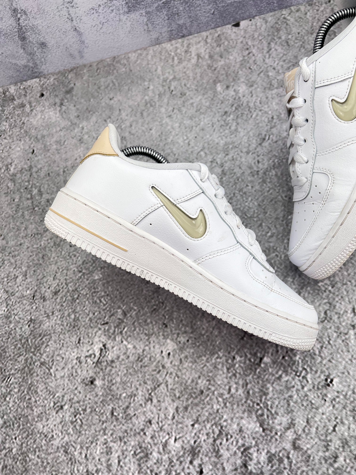 Nike Air Force 1 Low (39) - sneakilystore