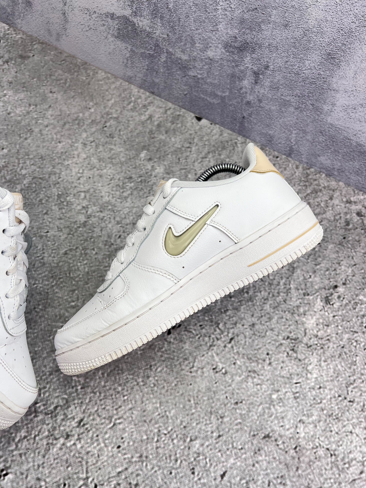 Nike Air Force 1 Low (39) - sneakilystore