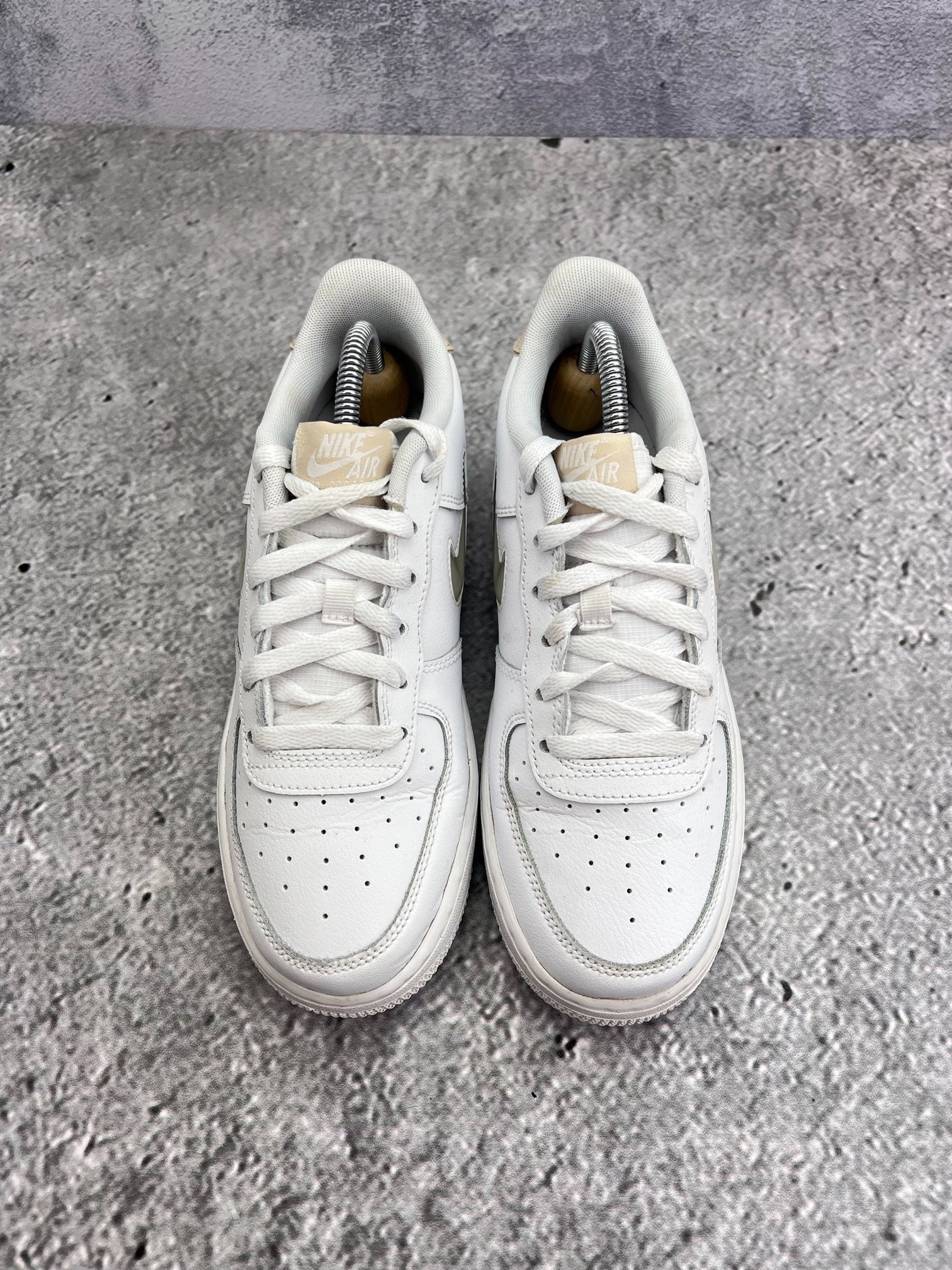 Nike Air Force 1 Low (39) - sneakilystore