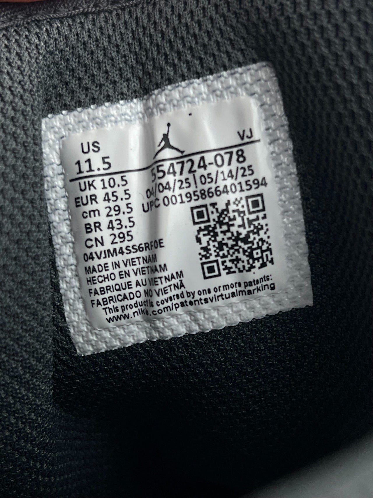Jordan Air Jordan 1 Mid Light Smoke Grey — buty sportowe męskie w bardzo dobrym stanie rozmiar 44.5, zapiętki butów