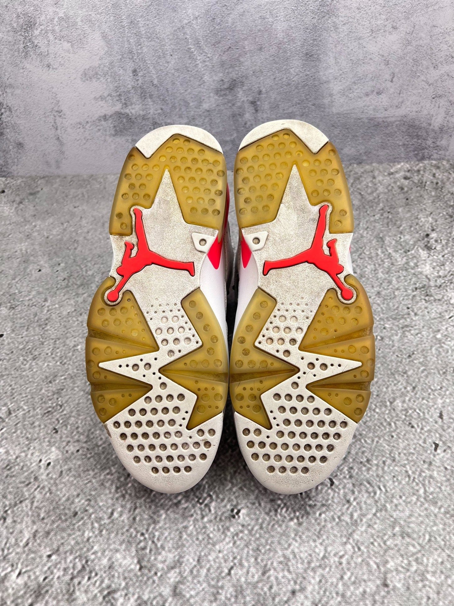 Nike Jordan Flight Club '91 White Infrared — buty sportowe męskie w bardzo dobrym stanie rozmiar 44, podeszwa