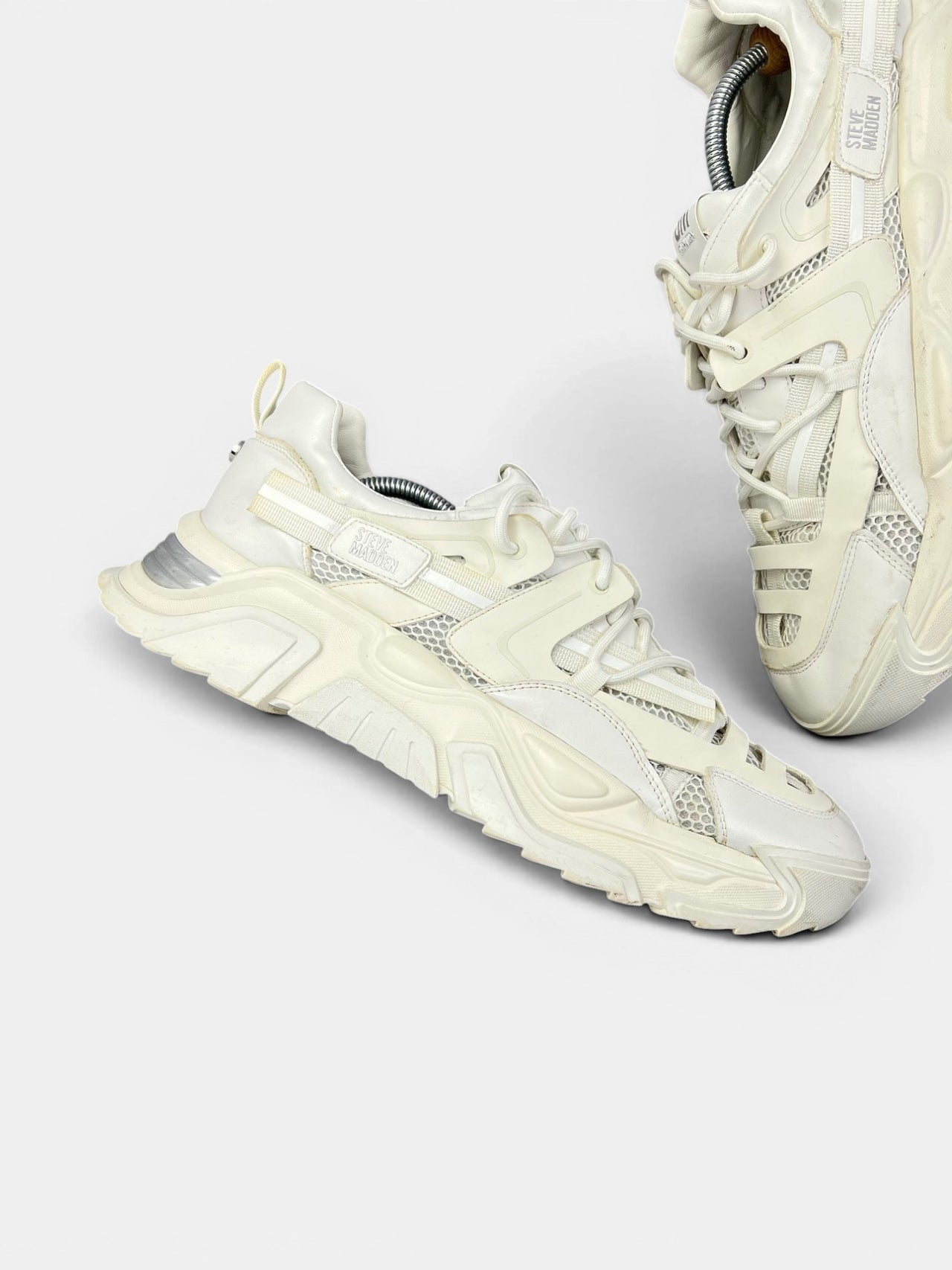 Steve Madden Kingdom-E — buty sportowe męskie w bardzo dobrym stanie rozmiar 45, zewnętrzny panel prawego buta