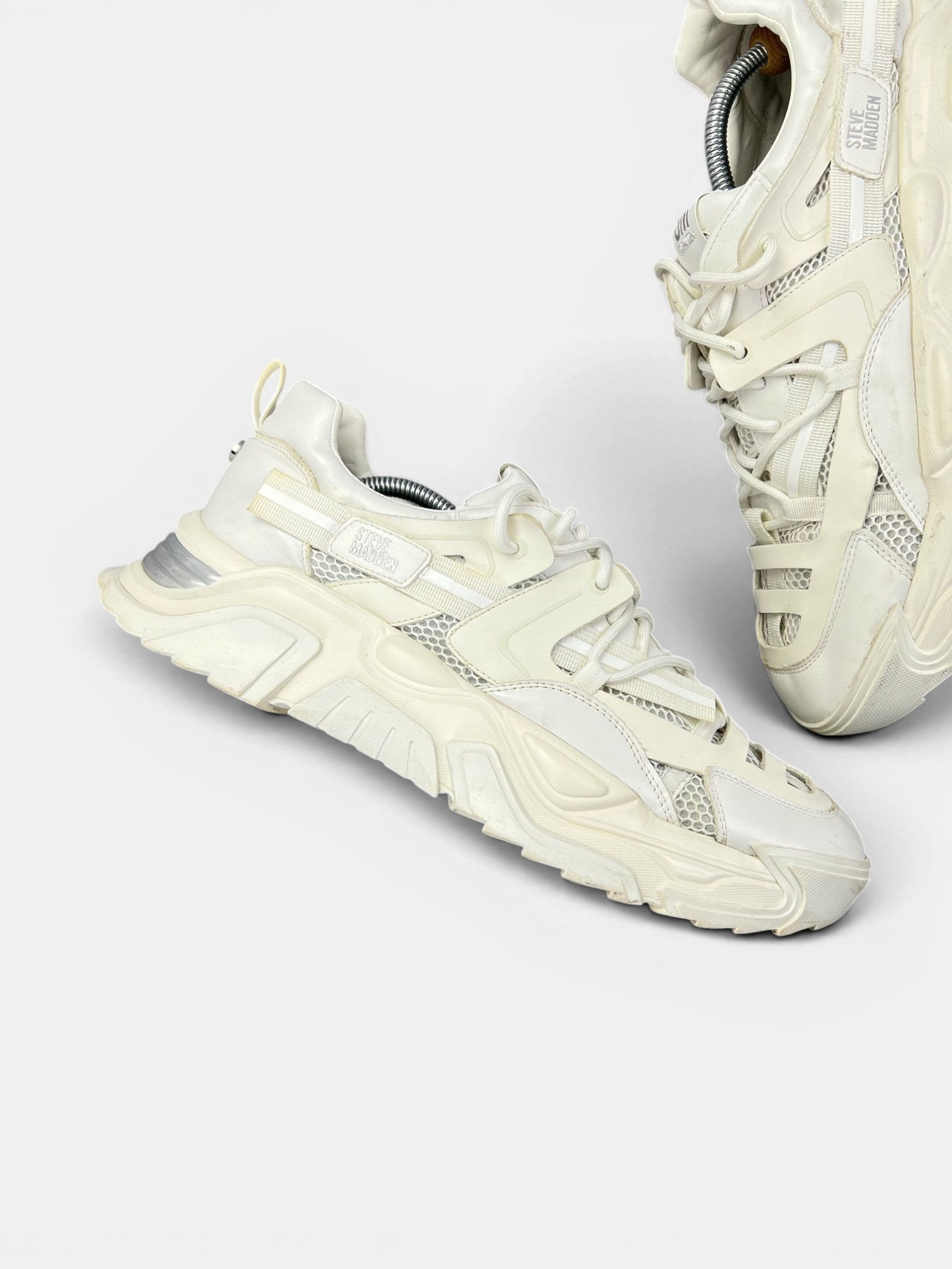 Steve Madden Kingdom-E — buty sportowe męskie w bardzo dobrym stanie rozmiar 45, zewnętrzny panel prawego buta