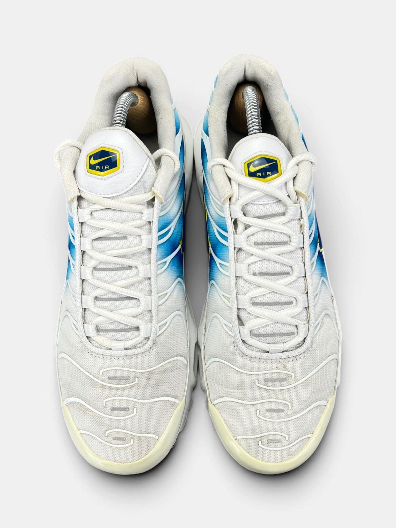 Nike Air Max Plus Spray Paint Swoosh — buty sportowe męskie w bardzo dobrym stanie rozmiar 43, widok z góry