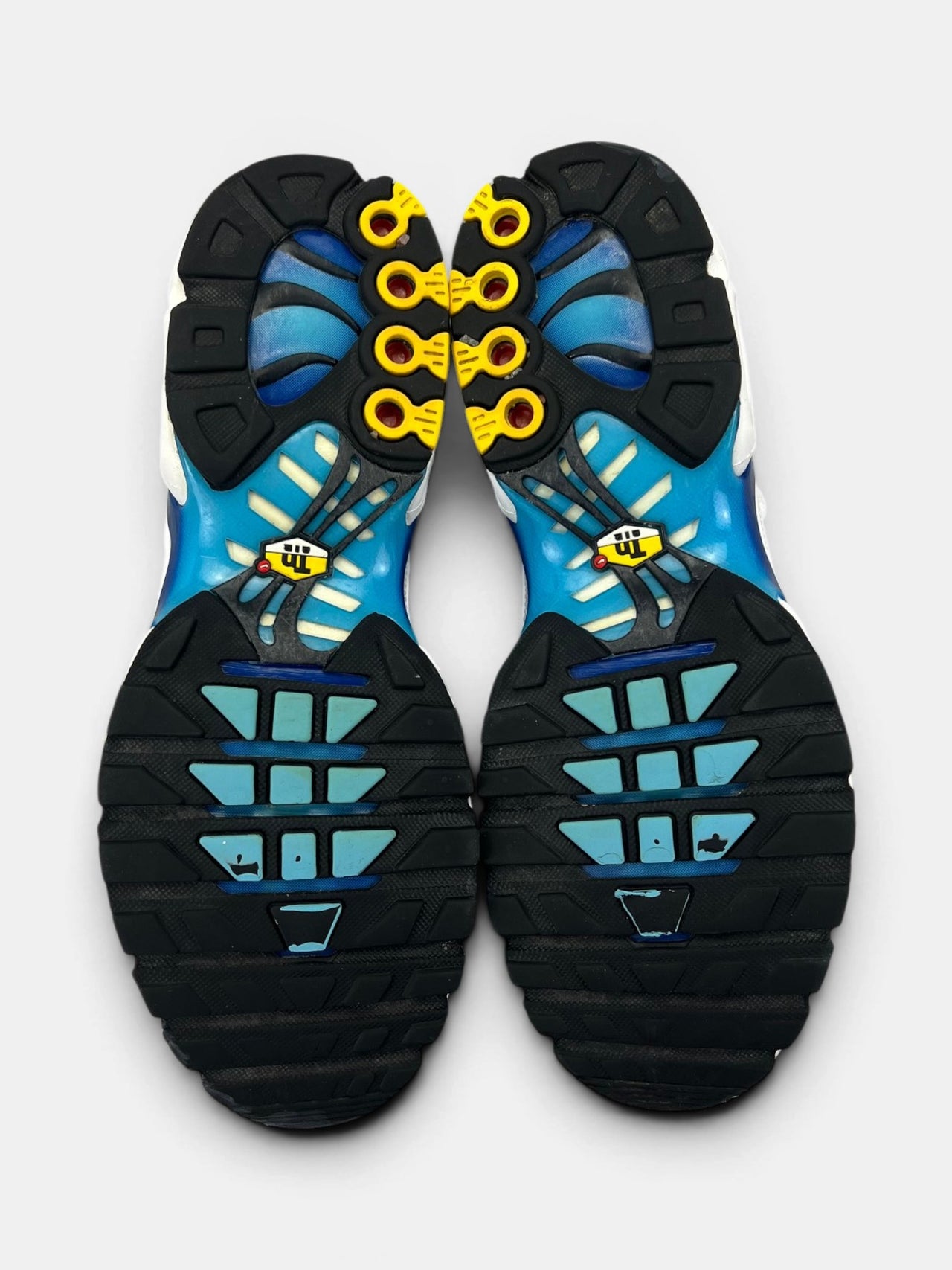 Nike Air Max Plus Spray Paint Swoosh — buty sportowe męskie w bardzo dobrym stanie rozmiar 43, podeszwa
