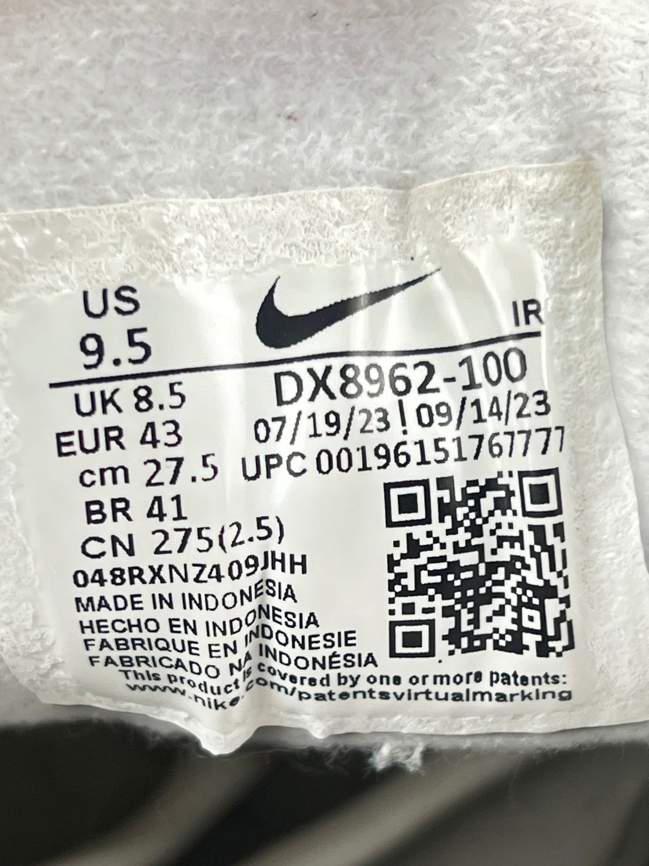 Nike Air Max Plus Spray Paint Swoosh — buty sportowe męskie w bardzo dobrym stanie rozmiar 43, opcjonalne zdjęcie 1