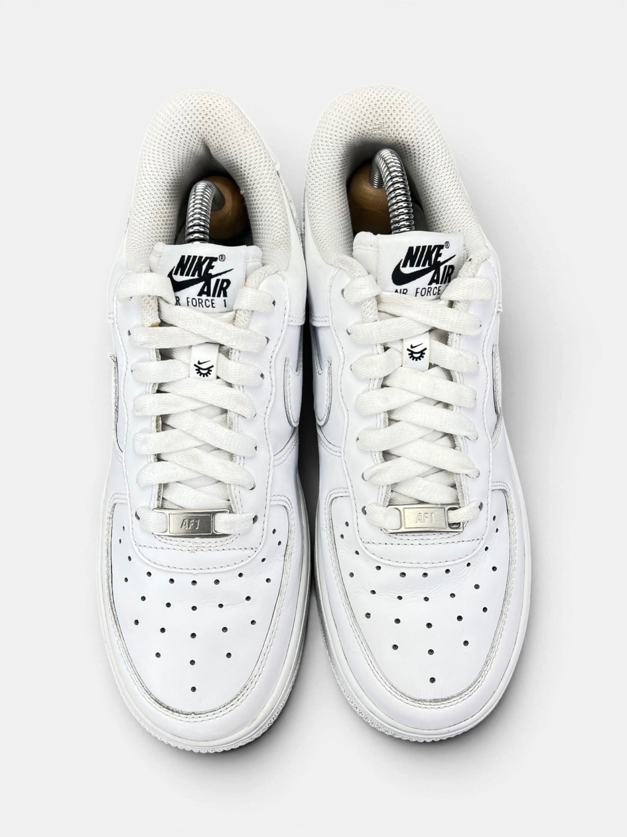 Nike Air Force 1 '07 EasyOn EasyOn White — buty sportowe damskie w bardzo dobrym stanie rozmiar 37.5, widok z góry