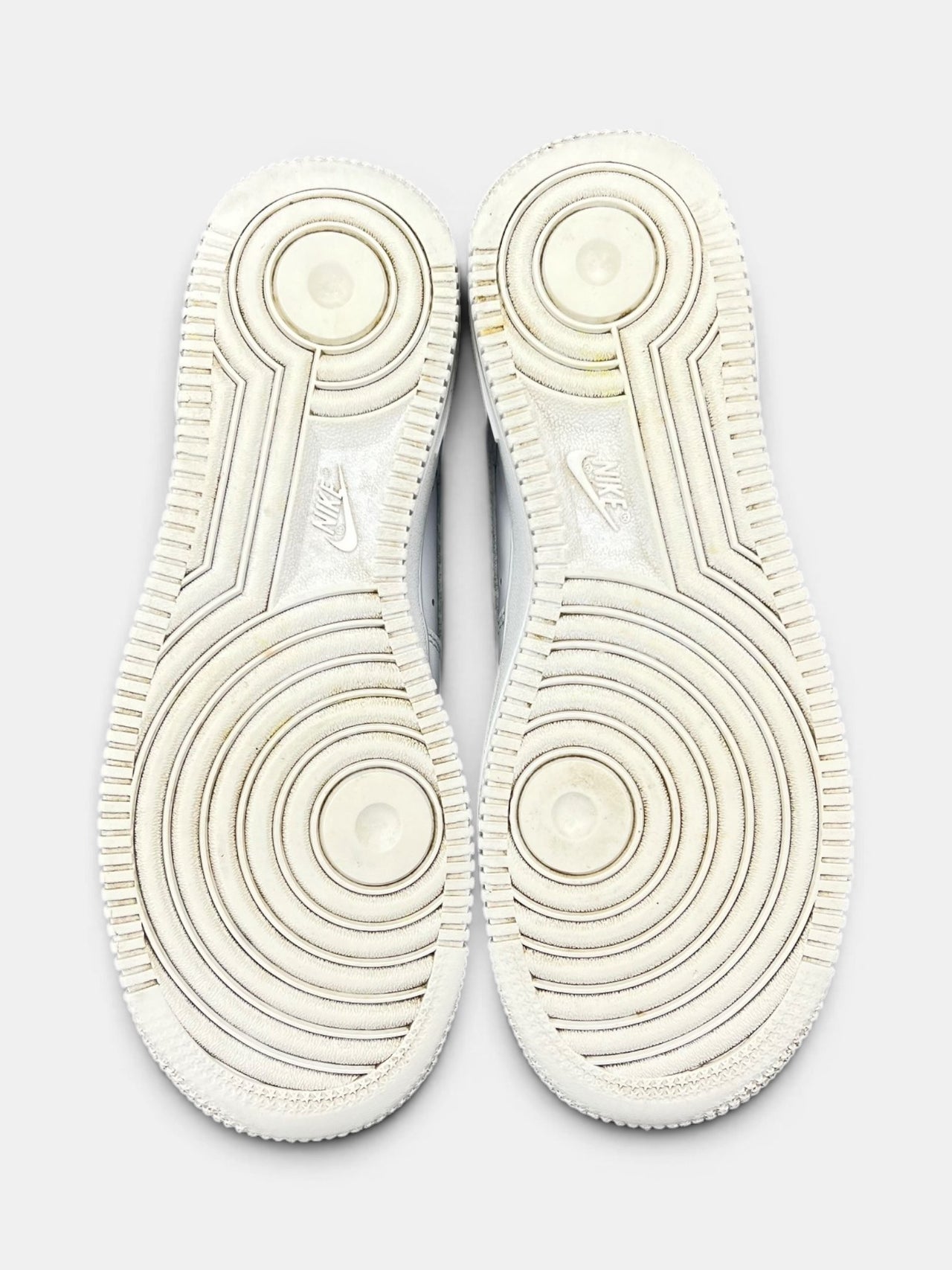 Nike Air Force 1 '07 EasyOn EasyOn White — buty sportowe damskie w bardzo dobrym stanie rozmiar 37.5, podeszwa