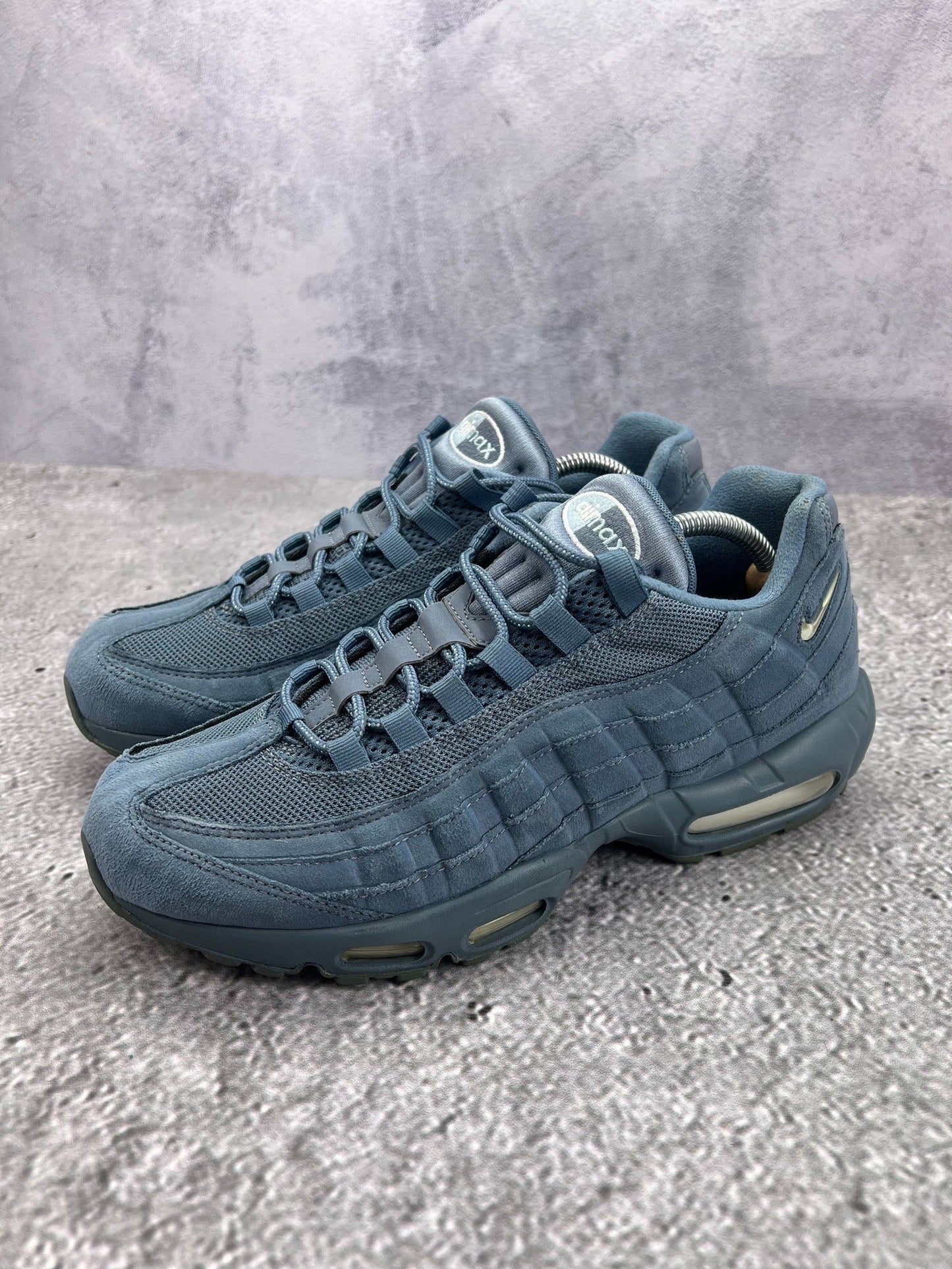 Nike Air Max 95 SC Armory Blue — buty sportowe męskie w bardzo dobrym stanie rozmiar 44, widok z boku
