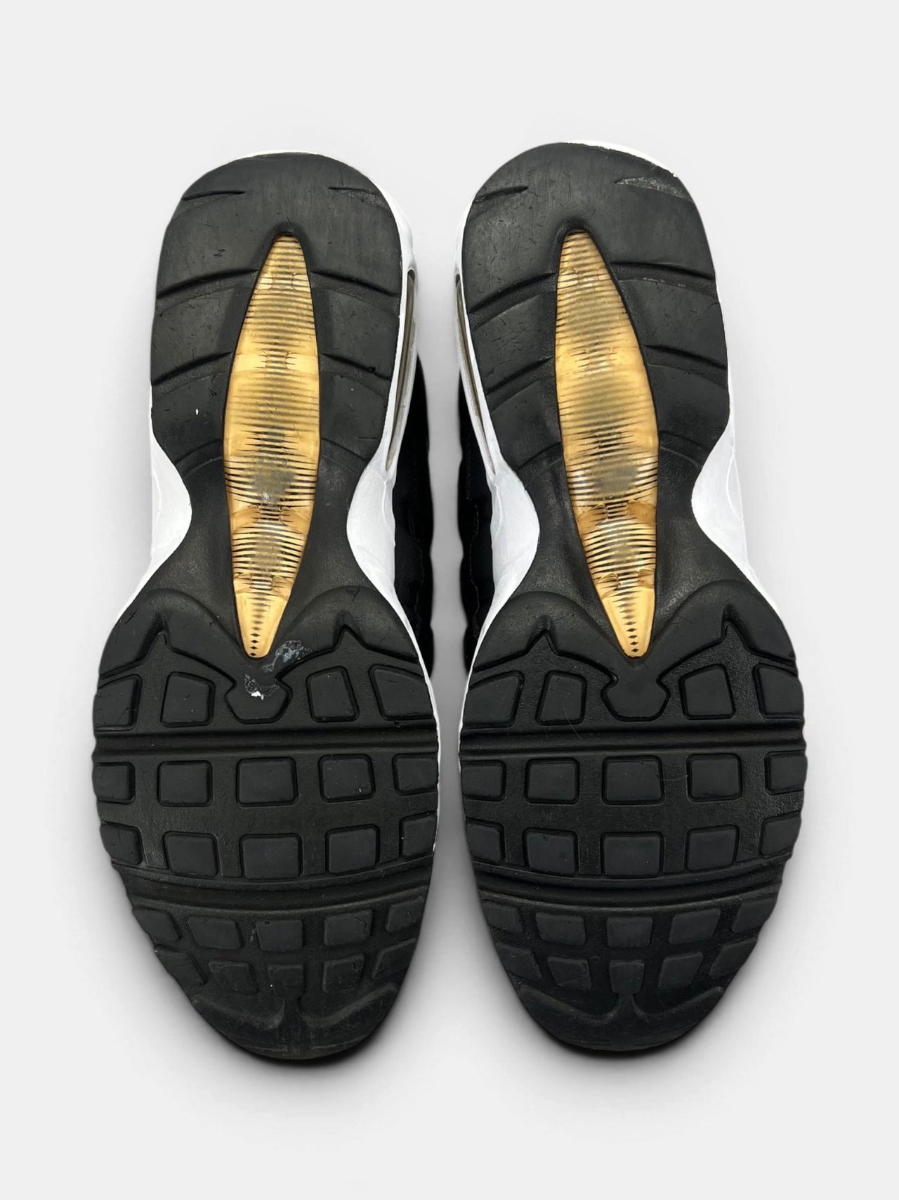 Nike Air Max 95 — buty sportowe męskie w bardzo dobrym stanie rozmiar 44, podeszwa
