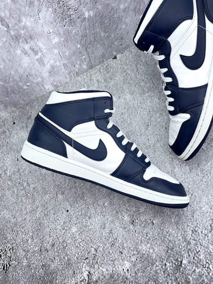 Jordan Air Jordan 1 Mid SE Obsidian - buty sportowe, wewnętrzny panel lewego buta