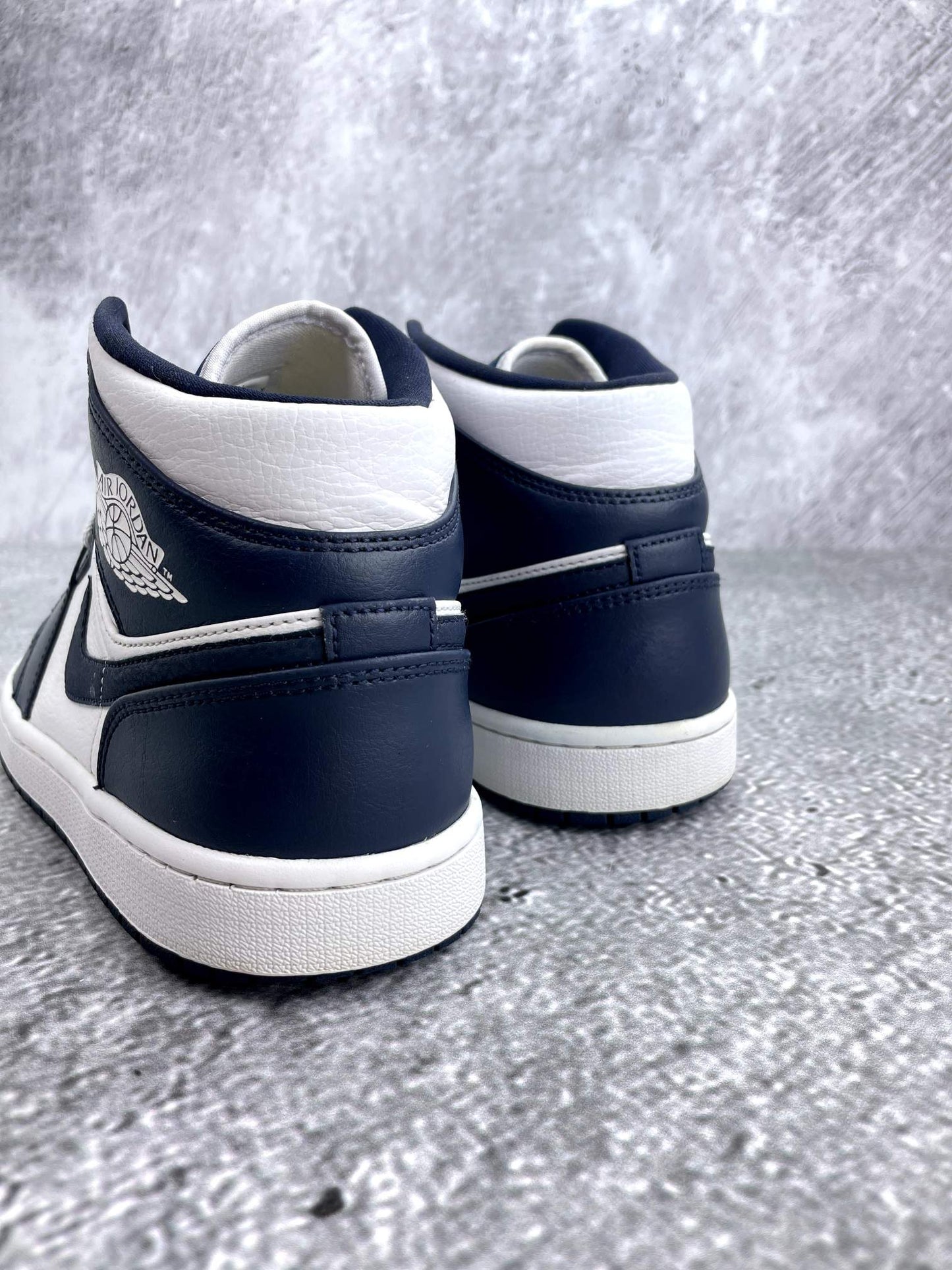 Jordan Air Jordan 1 Mid SE Obsidian - buty sportowe, widok z tyłu