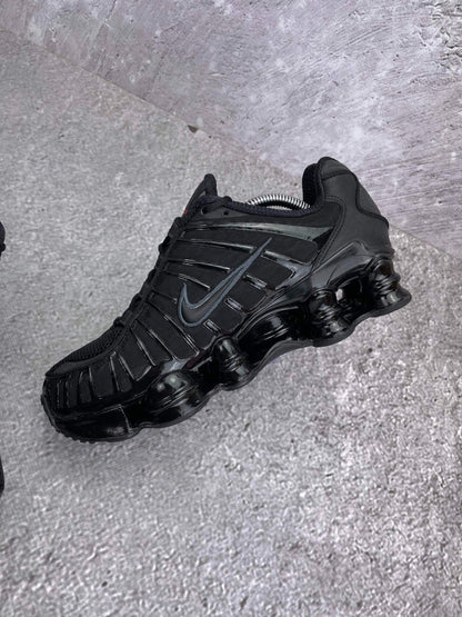 Nike Shox TL Black - buty sportowe, wewnętrzny panel prawego buta