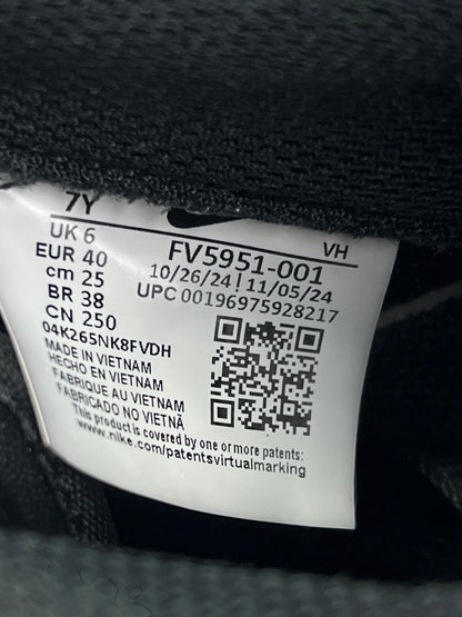 Nike Air Force 1 Low Triple Black — buty sportowe damskie w bardzo dobrym stanie rozmiar 40, opcjonalne zdjęcie 1