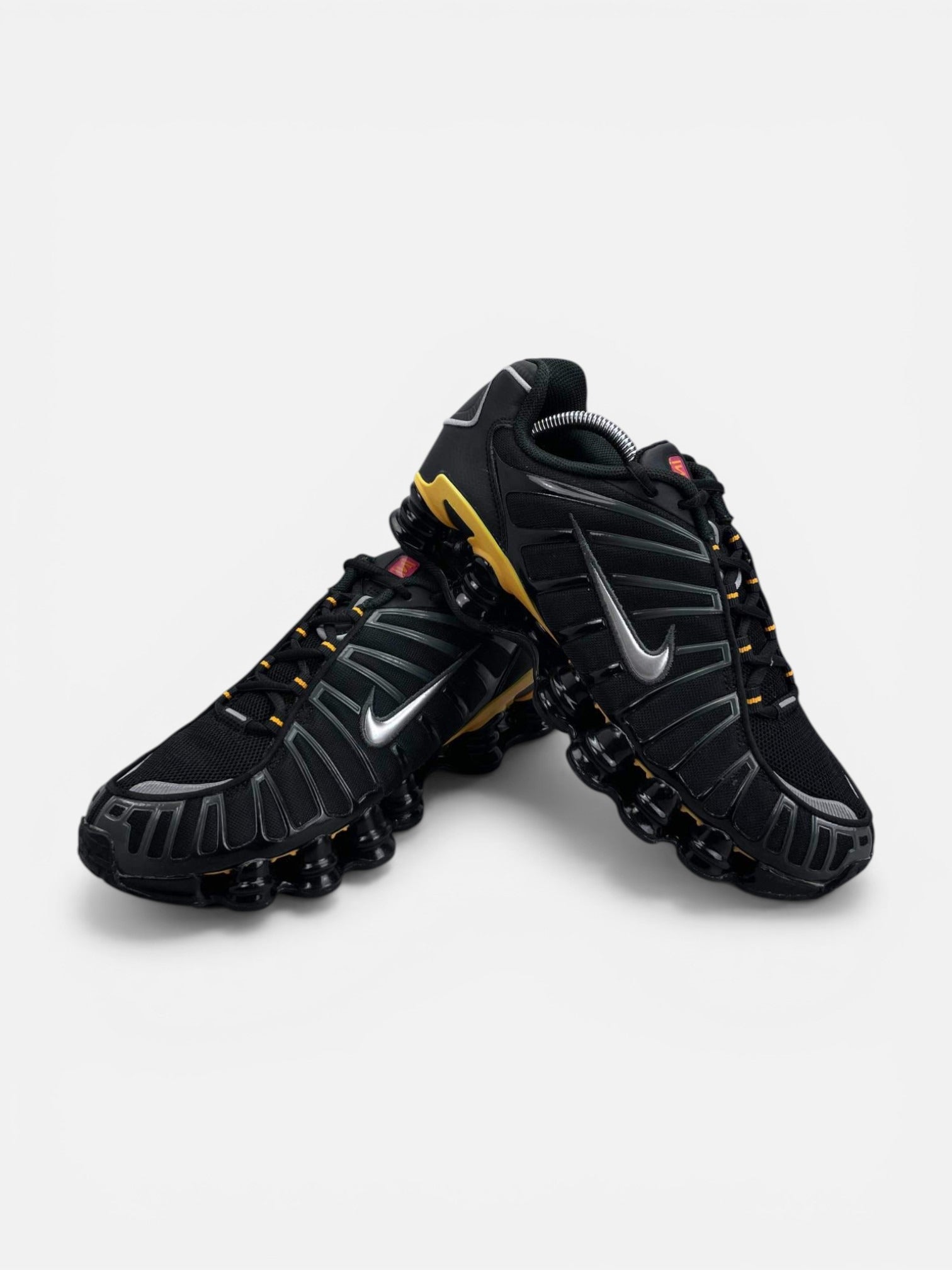 Nike Shox TL IF7119-001 - buty sportowe, boczny profil