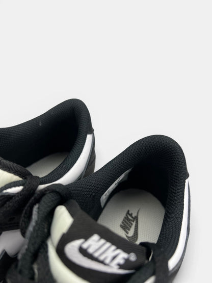 Nike Dunk Low Panda — buty sportowe damskie w bardzo dobrym stanie rozmiar 38, zapiętki butów
