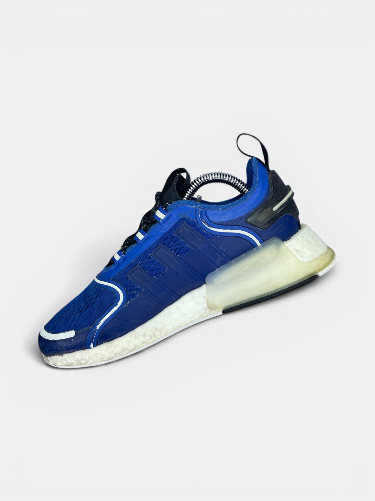 Adidas NMD V3 Royal Blue — buty sportowe damskie w bardzo dobrym stanie rozmiar 38, wewnętrzny panel prawego buta