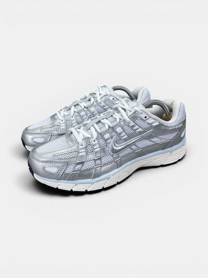 Nike P-6000 — buty sportowe damskie w bardzo dobrym stanie rozmiar 38.5, widok z boku